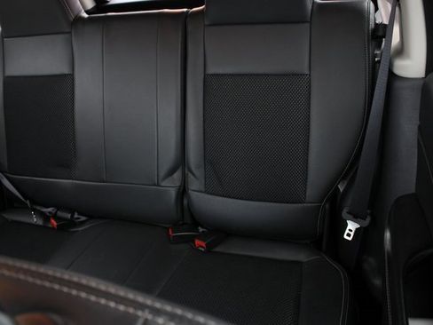 Used 2016 Jeep Compass Latitude image 5