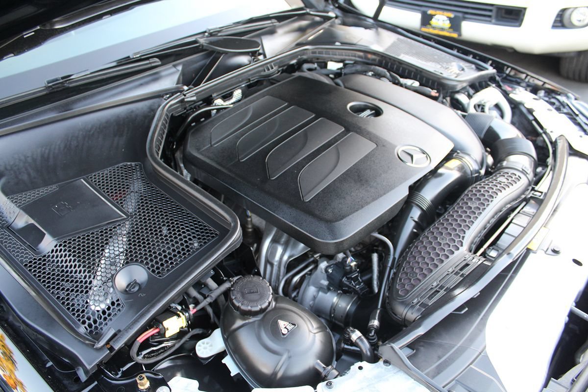 Used 2019 Mercedes-Benz C 300 Sedan image 35
