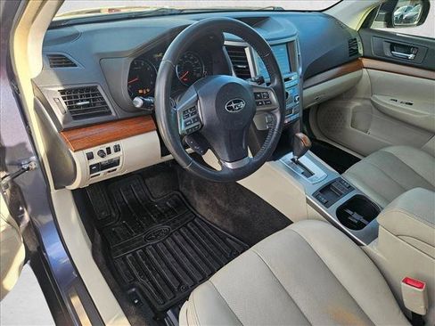 Used 2013 Subaru Outback 3.6R Limited image 10