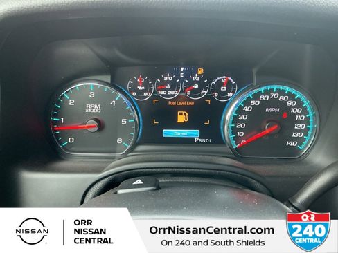 Used 2019 Chevrolet Suburban Premier w/ Premier Plus Edition image 23