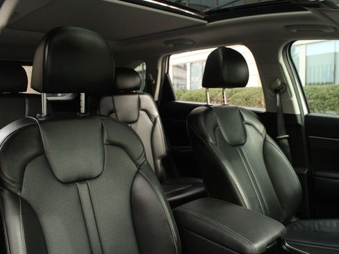 Used 2021 Kia Sorento EX w/ EX AWD X-Line Package image 27