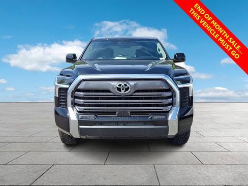 Used 2023 Toyota Tundra Limited AWD/4WD image 3