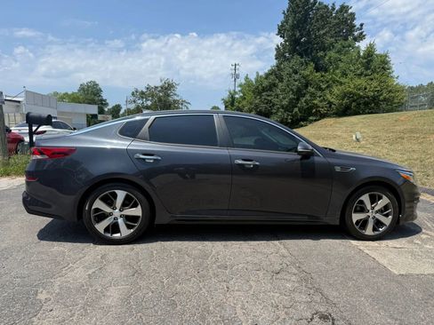 Used 2019 Kia Optima S FWD image 4