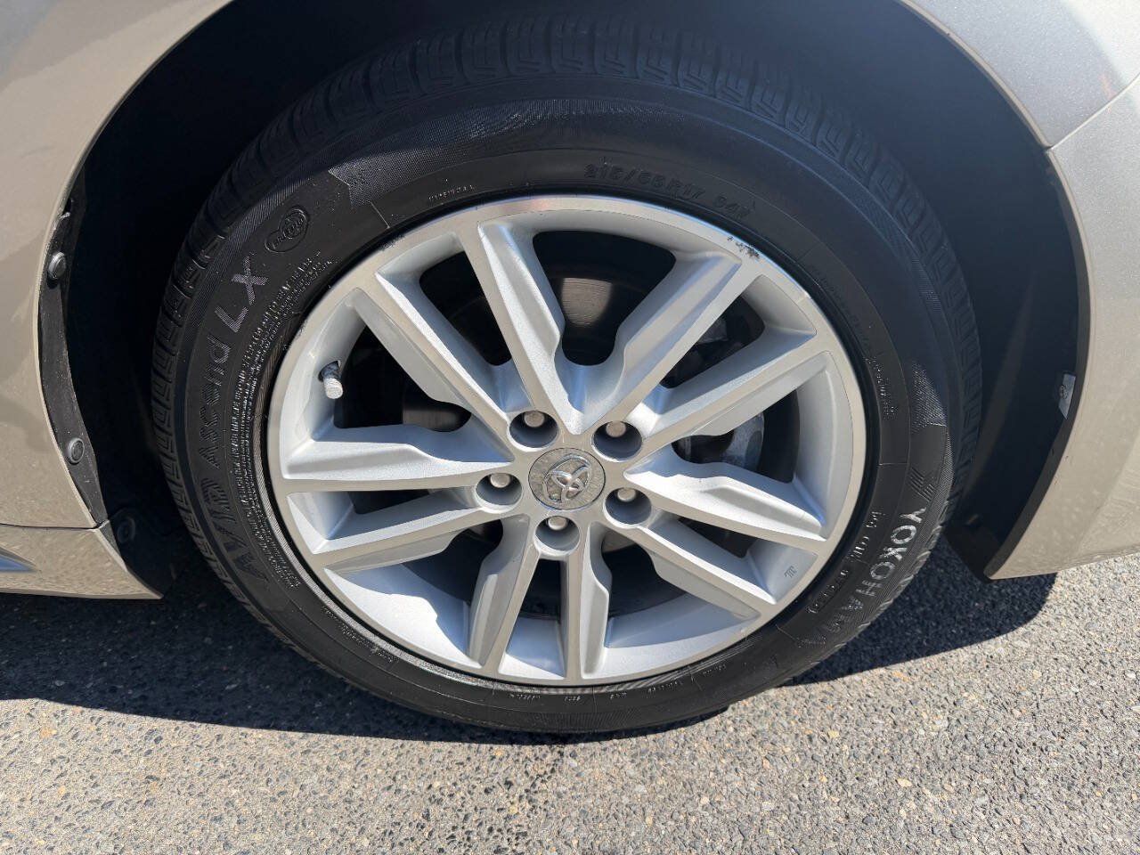 Used 2014 Toyota Avalon XLE FWD image 13