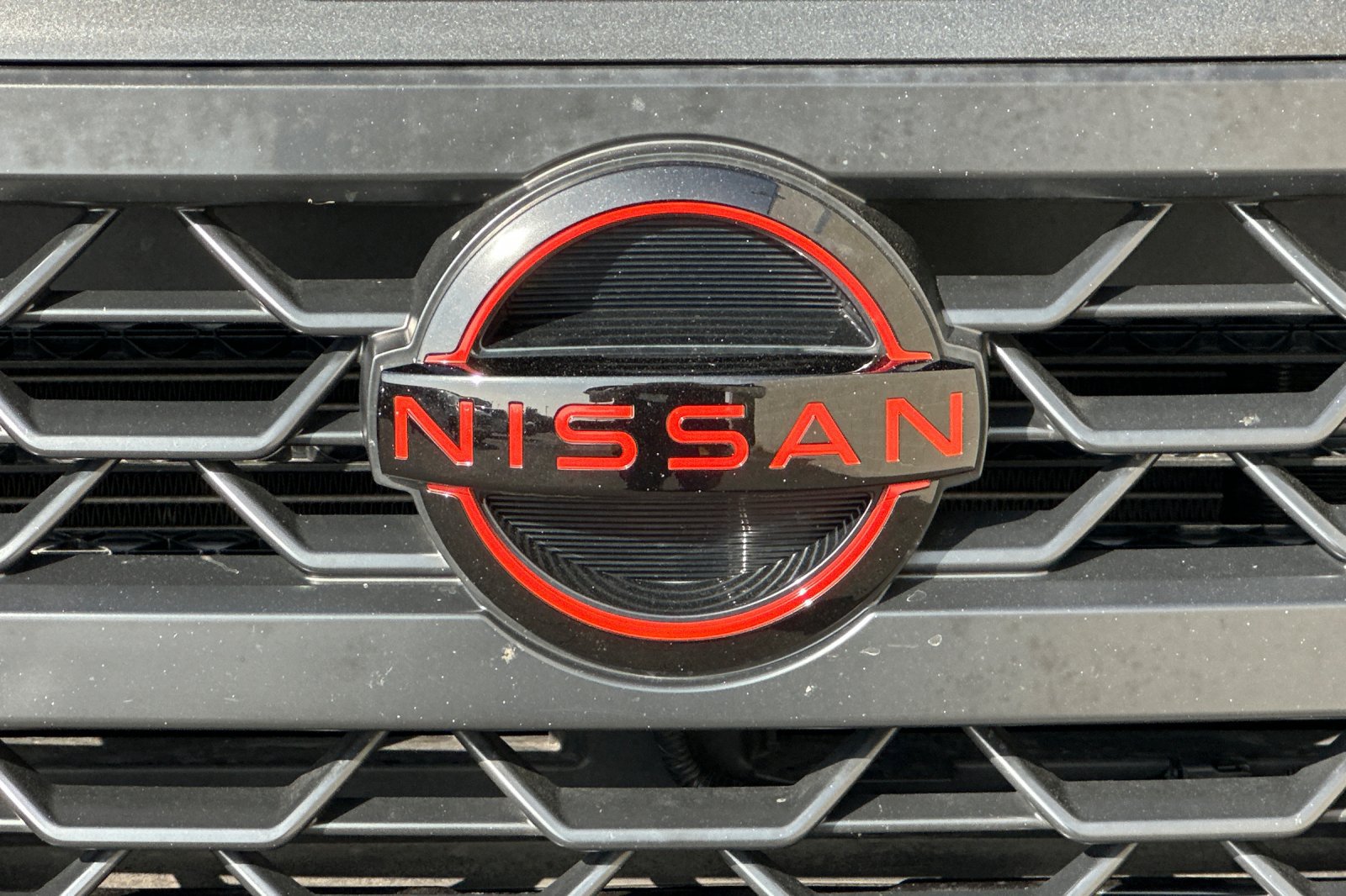Used 2025 Nissan Frontier PRO-4X AWD/4WD image 37