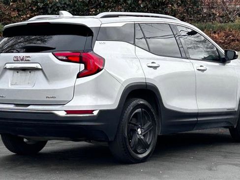 Used 2020 GMC Terrain SLT image 5