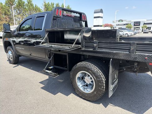Used 2024 GMC Sierra 3500 SLE AWD/4WD image 8
