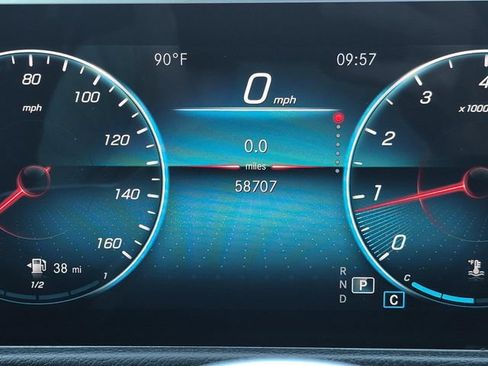Certified 2021 Mercedes-Benz GLB 250 image 23