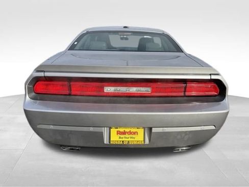 Used 2014 Dodge Challenger R/T Plus image 9