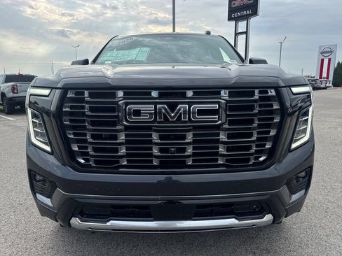 New 2026 GMC Yukon Denali Ultimate AWD/4WD image 9