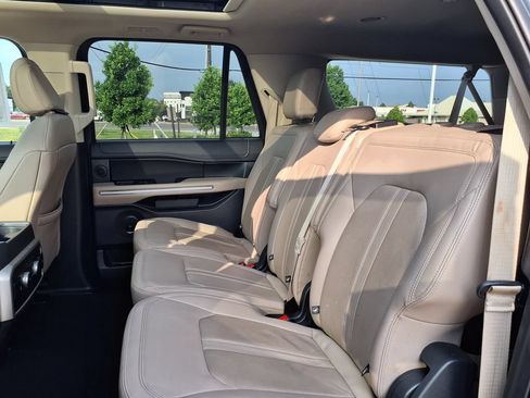 Used 2024 Ford Expedition Max Limited RWD image 21