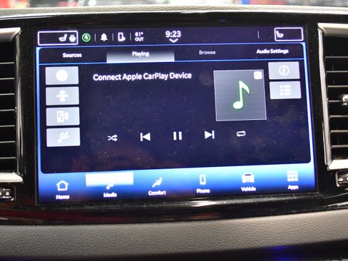 Used 2024 Chrysler Pacifica Touring-L FWD image 27