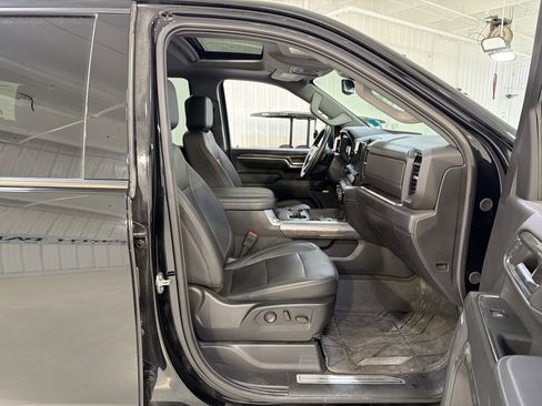 Used 2024 Chevrolet Silverado 2500 LTZ w/ LTZ Plus Package image 14