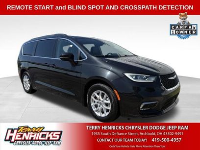 Used 2022 Chrysler Pacifica Touring-L