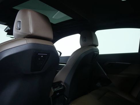 Certified 2024 BMW 530i xDrive w/ Premium Package AWD/4WD image 17