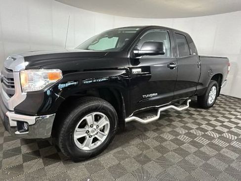Used 2015 Toyota Tundra SR5 w/ SR5 Upgrade Package AWD/4WD image 6