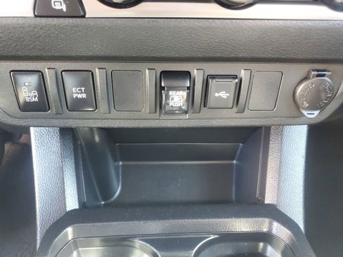 Used 2022 Toyota Tacoma SR5 image 27