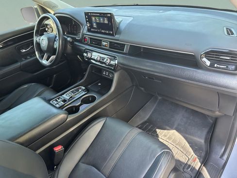 Used 2023 Honda Pilot Touring image 21