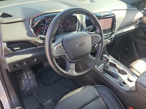 Used 2023 Chevrolet Traverse Premier w/ Redline Edition FWD image 19