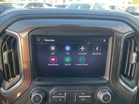 Used 2021 Chevrolet Silverado 2500 High Country w/ Technology Package image 31