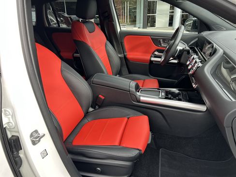 Certified 2025 Mercedes-Benz GLA 250 image 50
