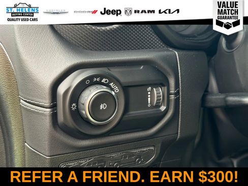 Used 2025 Jeep Wrangler Unlimited Rubicon AWD/4WD image 21
