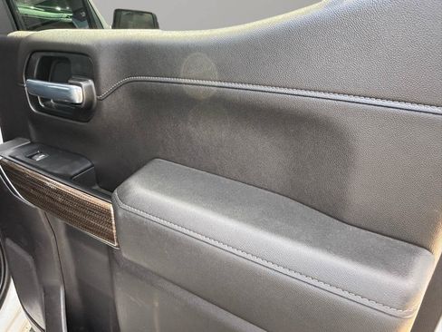 Used 2020 Chevrolet Silverado 1500 RST AWD/4WD image 17