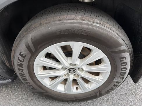 Used 2025 Toyota Grand Highlander FWD image 20