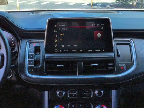 Used 2023 GMC Yukon XL SLT w/ SLT Luxury Package AWD/4WD image 18
