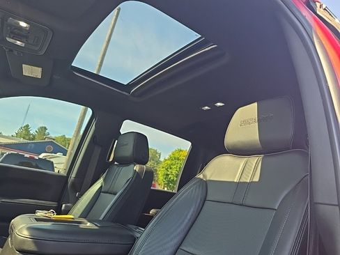 Used 2022 Chevrolet Silverado 2500 High Country w/ Z71 Off-Road Package image 13