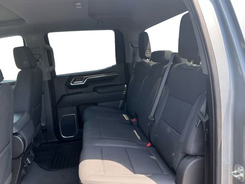 Used 2023 Chevrolet Silverado 1500 LT AWD/4WD image 21