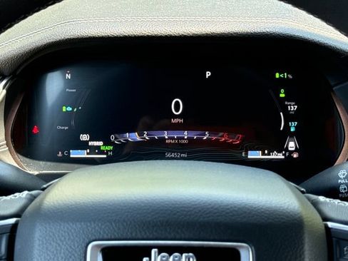 Used 2024 Jeep Grand Cherokee Limited 4xe AWD/4WD image 12