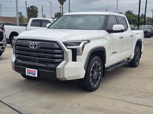 Used 2024 Toyota Tundra Limited w/ Power Package image 9
