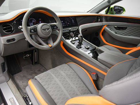 Used 2025 Bentley Continental GT Speed image 2