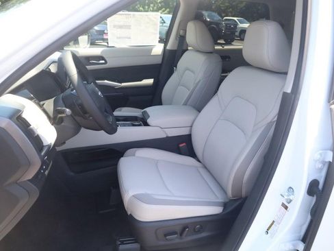 New 2026 Nissan Pathfinder SL AWD/4WD image 20