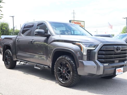 Used 2024 Toyota Tundra SR5 w/ SR5 Premium Package AWD/4WD image 5