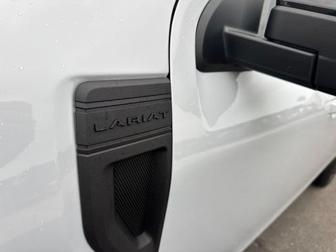 Used 2025 Ford Maverick Lariat w/ Black Appearance Package AWD/4WD image 9