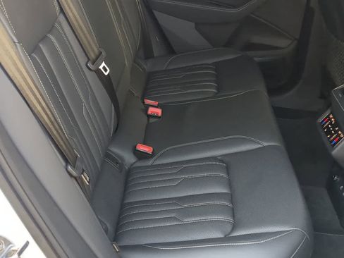 Used 2023 Audi e-tron S Premium Plus image 20