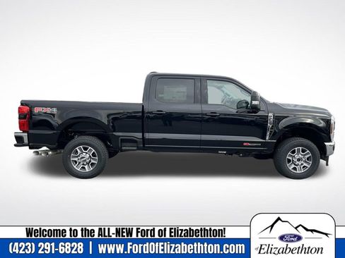 New 2026 Ford F250 4x4 Crew Cab Super Duty image 2