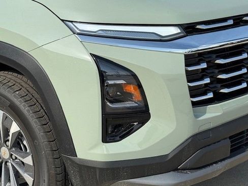 New 2026 Chevrolet Equinox LT w/ Convenience Package II image 10