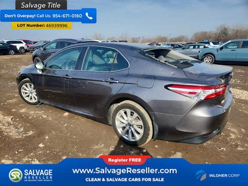 Used 2019 Toyota Camry LE w/ Convenience Package FWD image 3