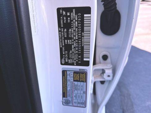 Used 2016 Kia Optima EX w/ Premium Package image 32