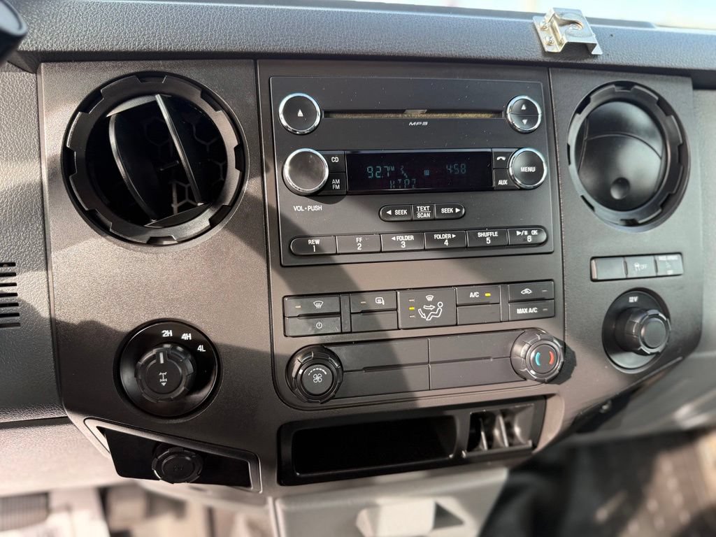 Used 2015 Ford F250 XL w/ Power Equipment Group AWD/4WD image 12