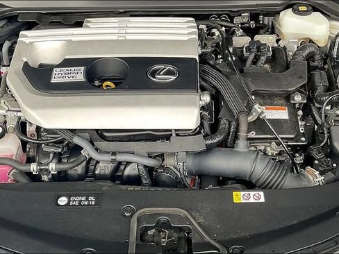 Used 2019 Lexus UX 250h w/ Accessory Package 2 AWD/4WD image 30