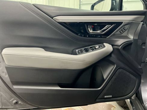 Used 2022 Subaru Outback Limited AWD/4WD image 21