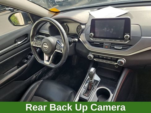Used 2024 Nissan Altima 2.5 SR FWD image 9