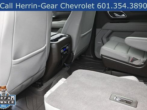 Used 2024 Chevrolet Tahoe LT RWD image 18