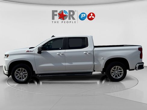 Used 2021 Chevrolet Silverado 1500 RST image 2