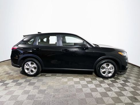 Used 2025 Honda HR-V LX image 8