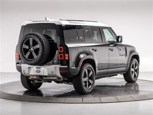 Used 2023 Land Rover Defender 110 S AWD/4WD image 5
